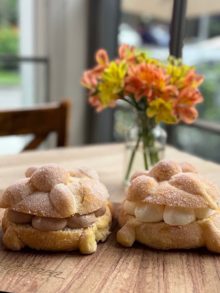 Pan de Muerto de Mallorca | Foto: Liz Basaldúa 