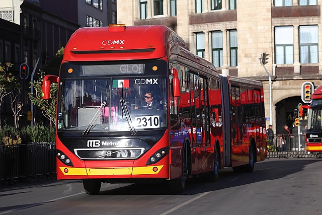 estaciones cerradas del metrobús por maratón de CDMX