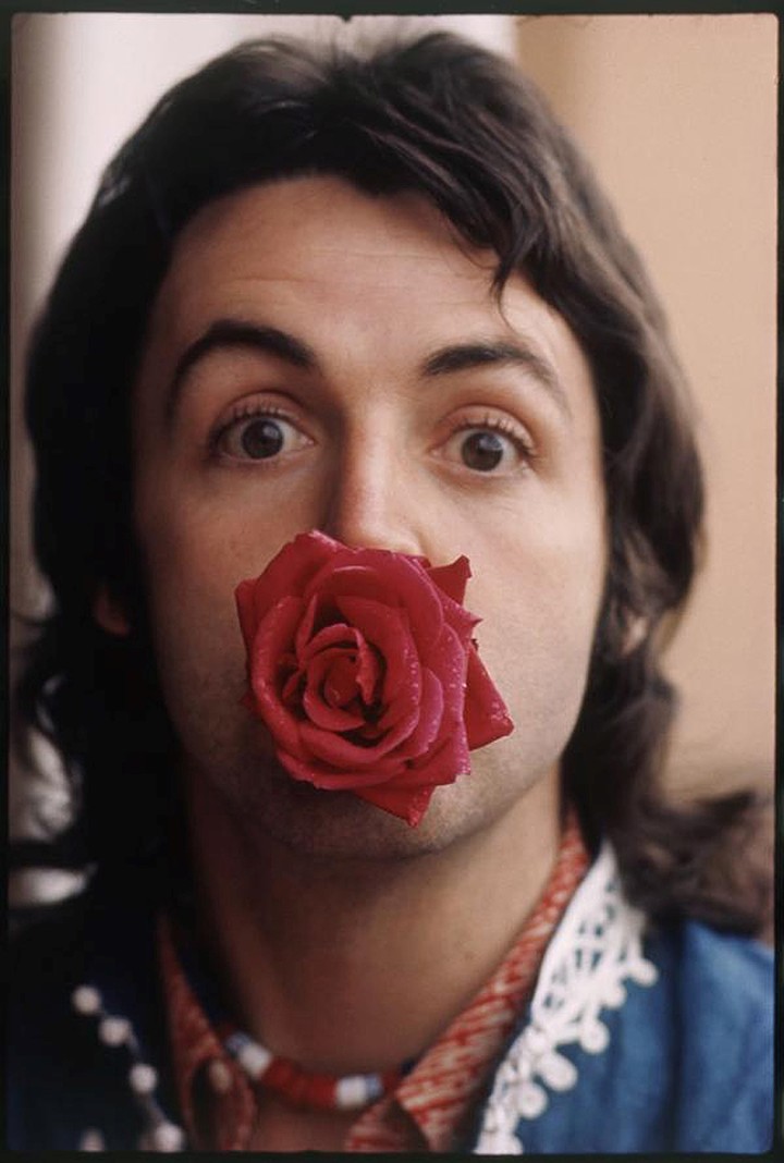 Paul McCartney en la tapa de Red rose speedway, su disco de 1973 con Wings.