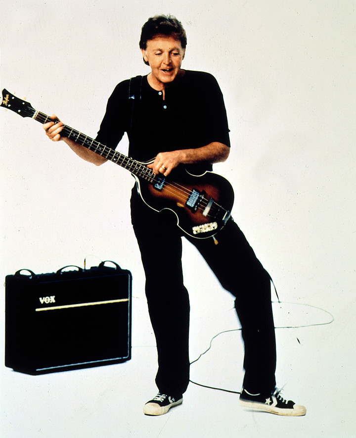 Paul McCartney jamás detuvo su creatividad y sigue tocando en vivo y grabando a los 83 años.