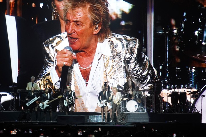 Rod Stewart también se sumó al megaconcierto FireAid. Foto: Martín Bonetto.