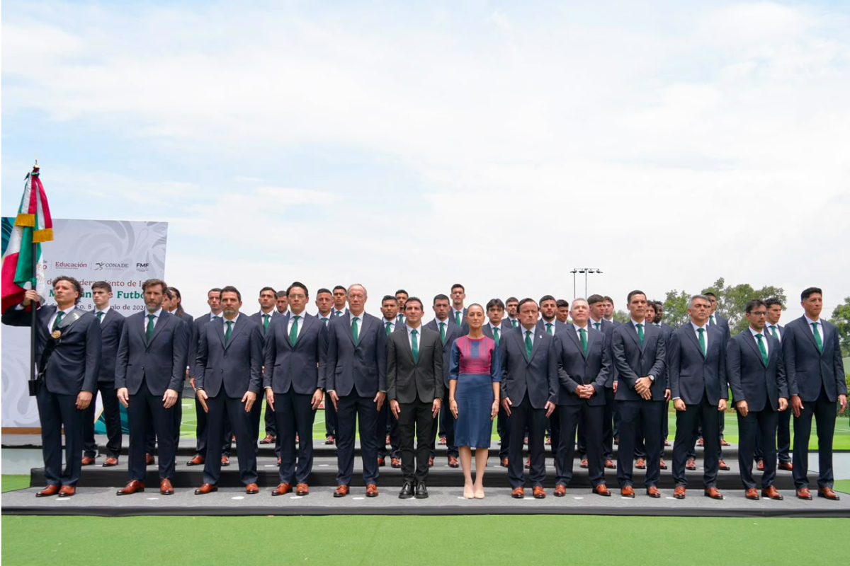 Sheinbaum abandera a la selección mexicana rumbo al Mundial 2026