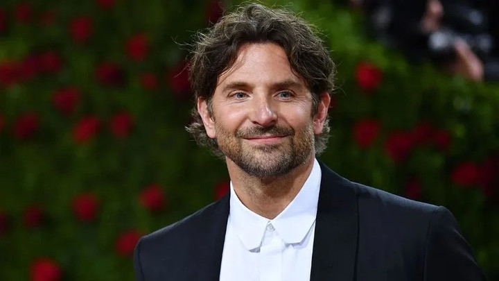 Bradley Cooper es Jor-El, el papá de Superman.