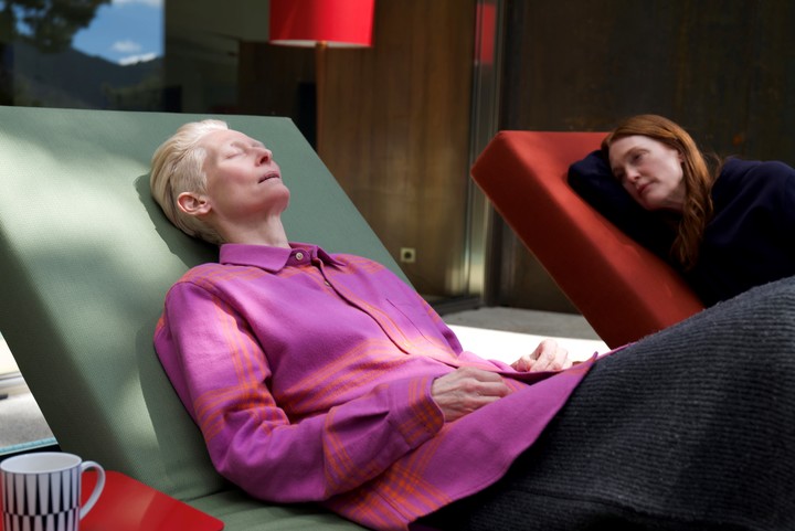 Tilda Swinton y Julianne Moore en el filme de Almodóvar.