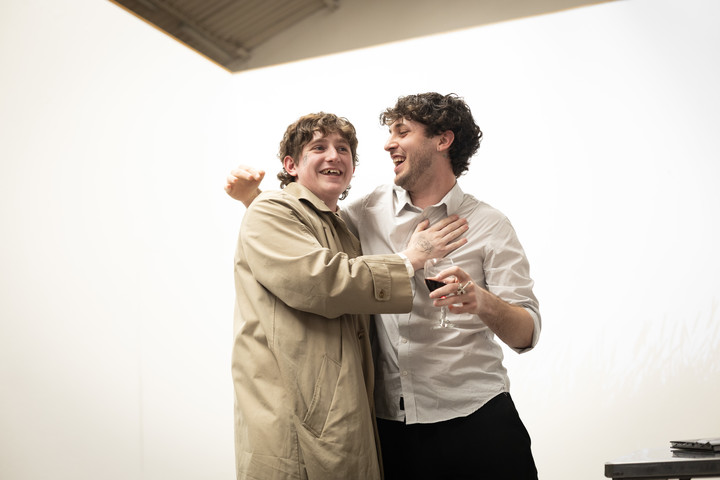 Dillom junto al director creativo Andres Capasso. Foto Victoria Gesualdi