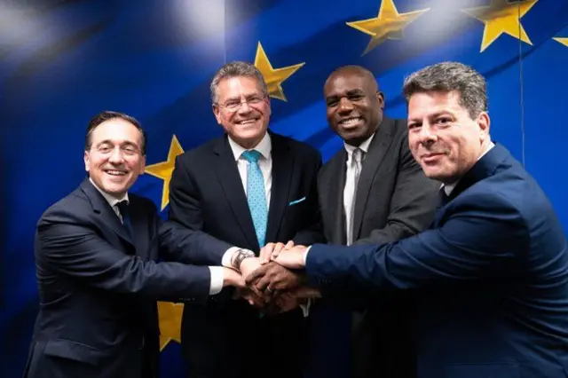 Los representantes de España, la UE, Reino Unido y Gibraltar celebran el acuerdo.