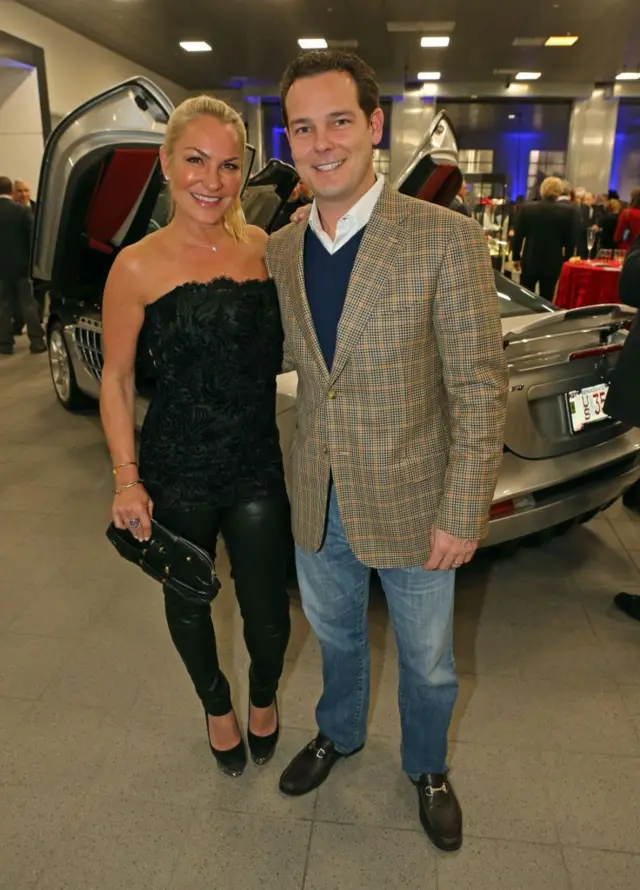 Bernie Moreno en el lanzamiento de uno de su concesionarios en 2015. 