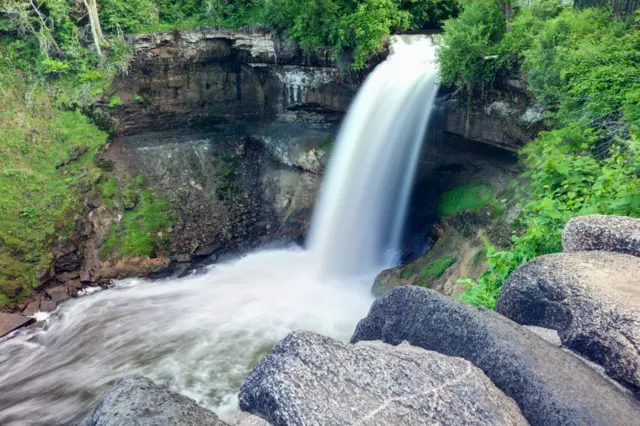 Cascada cerca de Minneapolis.