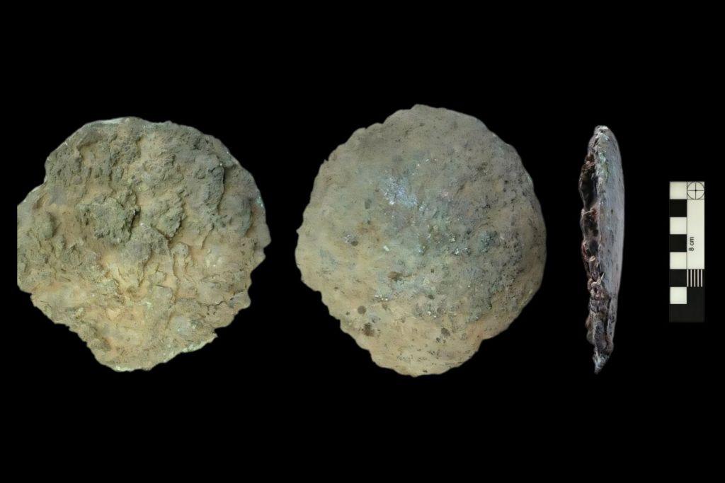 En el otoño de 2022, se localizó un objeto metálico pesado y de forma circular en la localidad de Särdal, situada en la costa occidental de Suecia