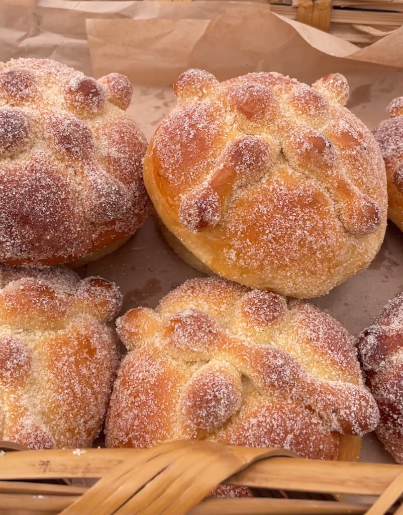 Mejor pan de muerto de la CDMX en Al Pan Pan.