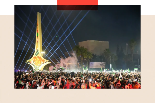 Miles de personas en la plaza de los Omeyas de Damasco