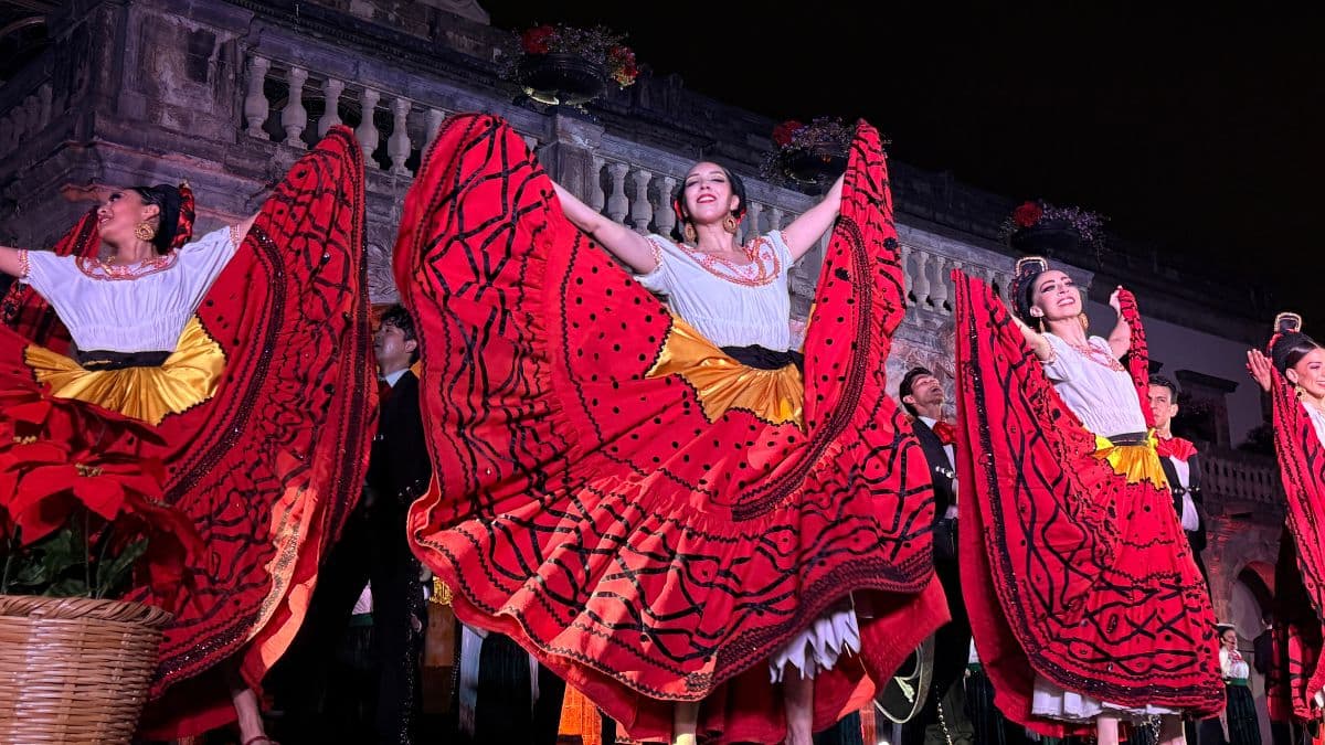 El Ballet Folklórico de México celebra la Navidad en el Castillo de Chapultepec