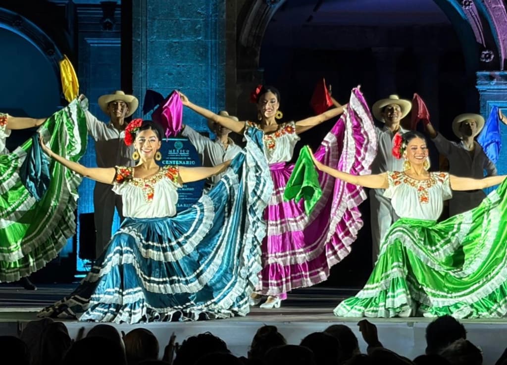 El Ballet Folklórico de México celebra la Navidad en el Castillo de Chapultepec | Foto: Liz Basaldúa 