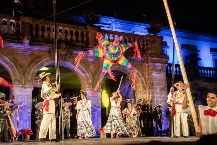 Navidades en México: El Ballet Folklórico en el Castillo de Chapultepec | Foto: Ballet Folkórico Amalia Hernández