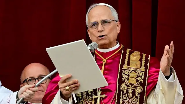 El papa León XIV en su primer discurso