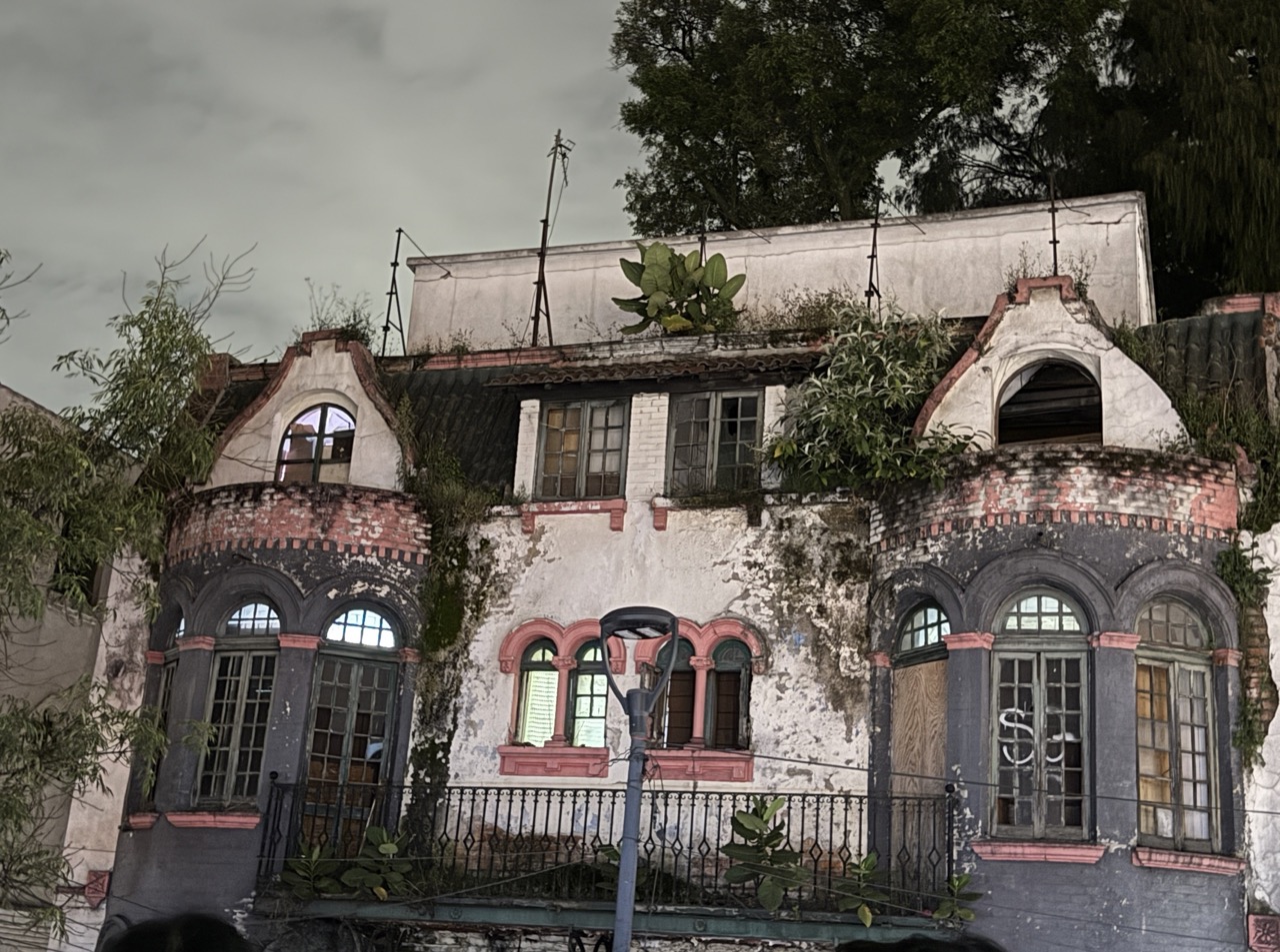 Tour del Terror 2025: recorre los lugares más embrujados de la CDMX | Foto: Liz Basaldúa 