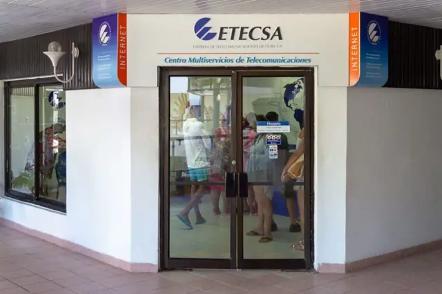Oficinas de Etecsa en Cuba.