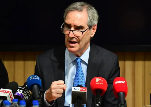 Ignatieff en una rueda de prensa.