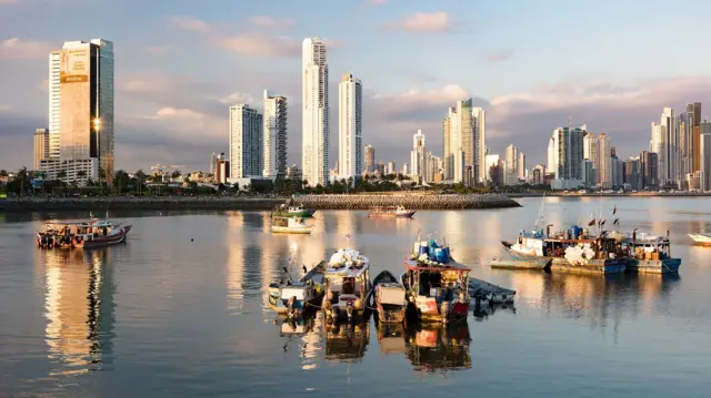 Ciudad de Panamá vista desde el agua 