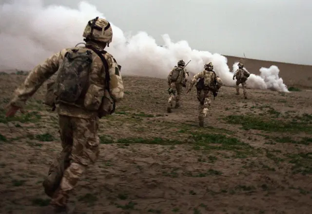 Soldados británicos en Afganistán en 2007.