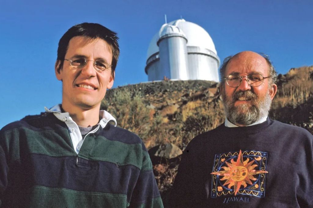 Michel Mayor y Didier Queloz pasaron a la historia por descubrir el primer exoplaneta que orbitaba una estrella parecida al Sol, un hallazgo pionero que décadas después les valdría el Premio Nobel de Física