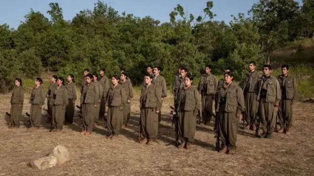 Un grupo de soldados del PKK.
