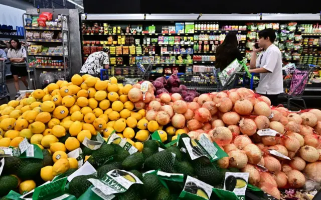 Vegetales en un supermercado de EE.UU.