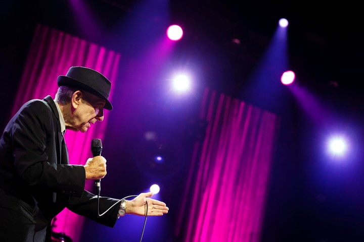 Leonard Cohen, cantando en la edición 47 del Festival de Montreux, en 2013. Foto: Reuters/Valentin Flauraud