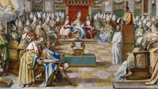 Un fresco del siglo XVI en la Capilla Sixtina representa el Primer Concilio de Nicea. Al fondo, se ven numerosos hombres con mitras sentados, mientras que en primer plano aparece un hombre con cetro y corona. Las murallas de Nicea se pueden ver en la esquina superior izquierda.