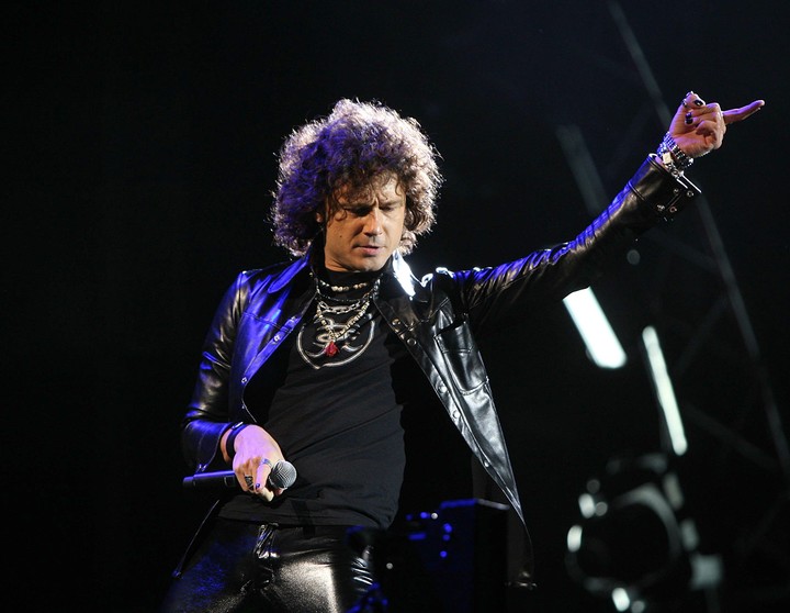 Enrique Bunbury en vivo en 2007, en un show con su histórica banda Héroes del Silencio. Foto: EFE