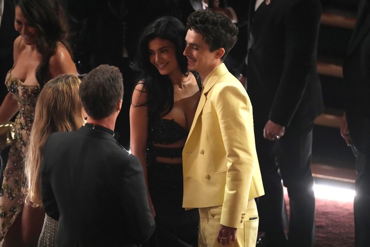 Shauna Robertson, Edward Norton, Kylie Jenner y Timothée Chalamet. A pesar de estar en pareja con una mediática, poco se sabe de la vida privada del actor. Foto: AP/Chris Pizzello