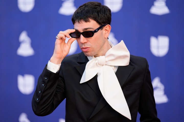 Conociendo Rusia (Mateo Sujatovich) ganó en los Grammy Latinos junto a Jorge Drexler. Foto: AP/John Locher