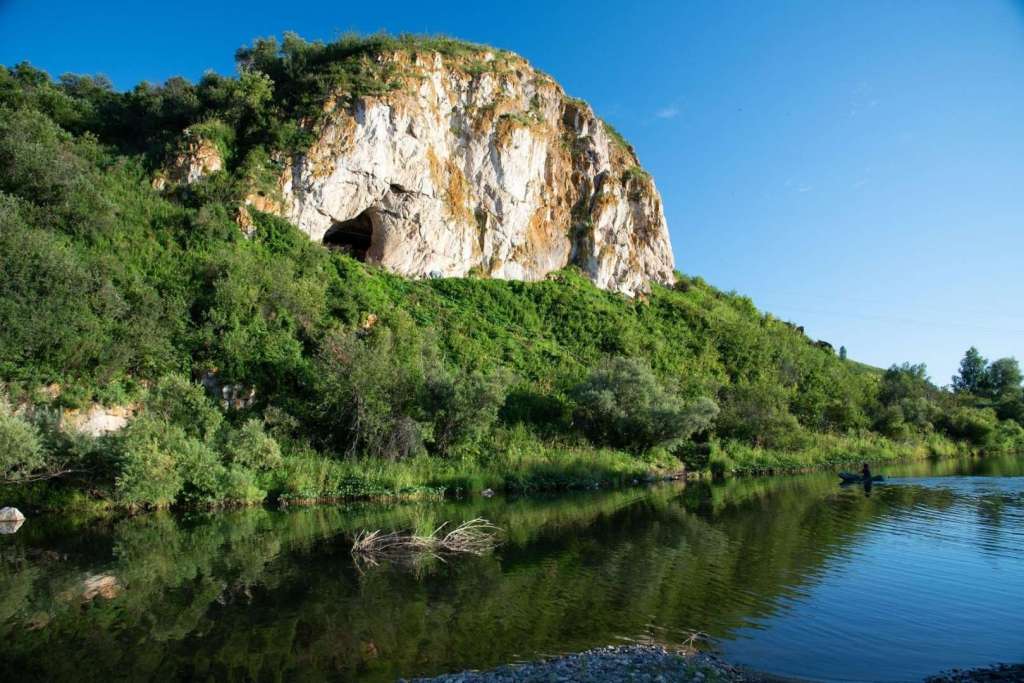 Cueva de Chagyrskaya, en Siberia