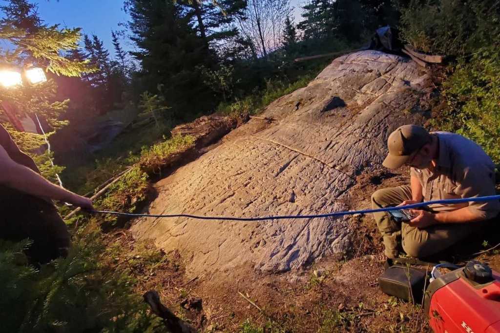 Los investigadores trabajan para convertir la piedra en un sitio patrimonial abierto al público, con el objetivo de preservar su valor histórico y cultural