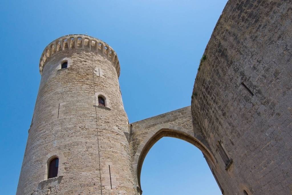 Un castillo construido para reyes, pero recordado por sus prisioneros más ilustres