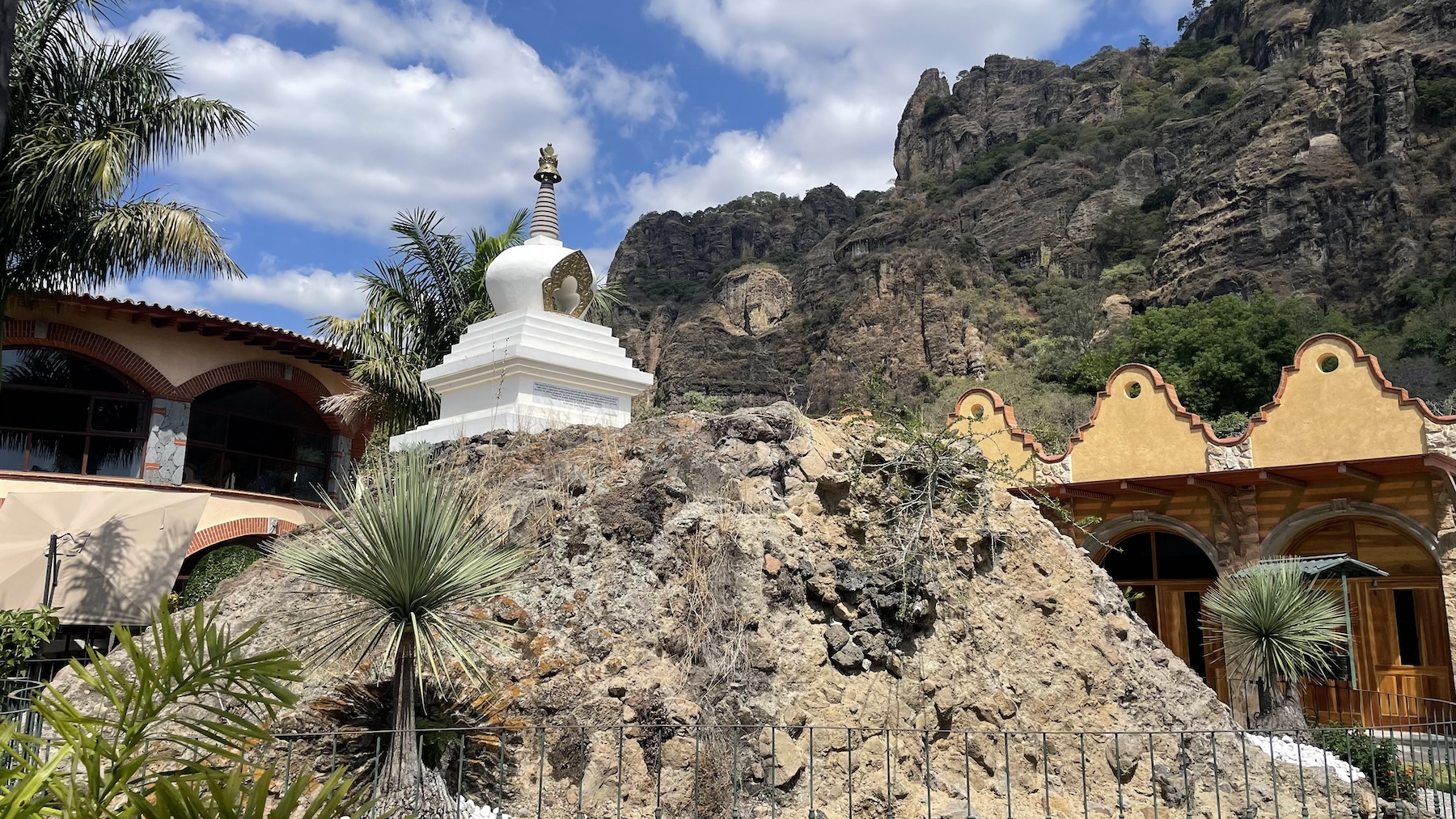 Templo de oración en La Buena Vibra.