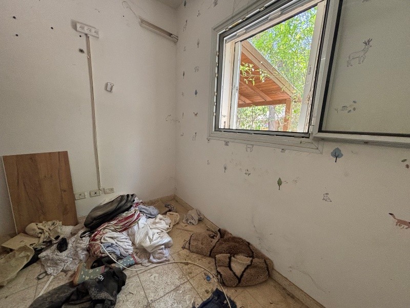Un día como hoy, hace dos años, Hugo no solo perdió su comunidad, su sentido de pertenencia y las ganas de vivir en su Kibbutz. EL INFORMADOR / P. Gallardo Un día como hoy, hace dos años, Hugo no solo perdió su comunidad, su sentido de pertenencia y las ganas de vivir en su Kibbutz. EL INFORMADOR / P. Gallardo