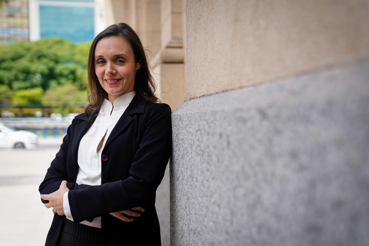 Zoe Zeniodi directora musical de la Orquesta Filarmónica de Buenos Aires Argentina. Foto: Maxi Failla