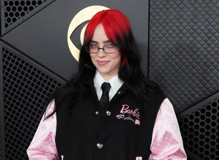 Billie Eilish en la entrega de los Grammy 2024. Foto: AP