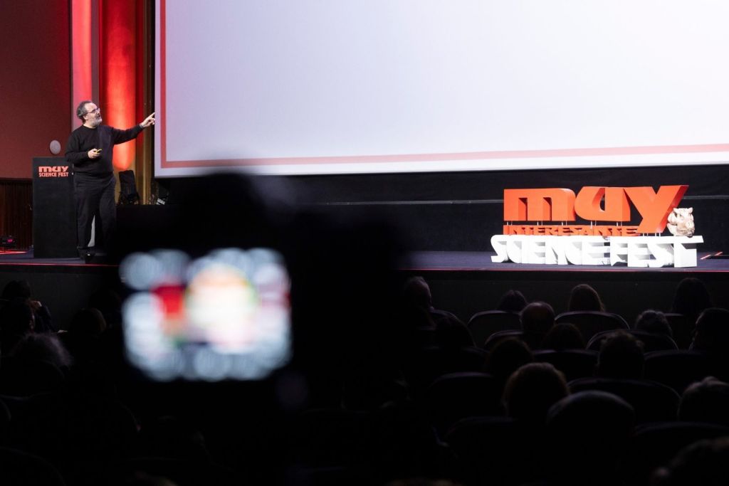 El genetista Lluís Montoliu explica qué puede hacer hoy la biotecnología… y qué no