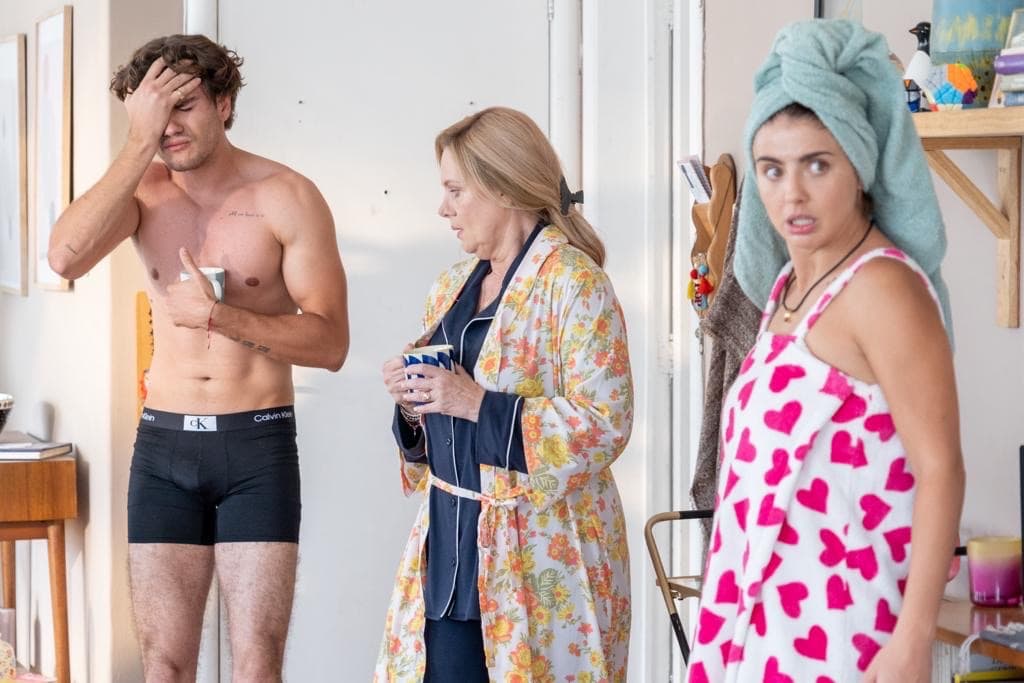 Mamá reinventada con Erika Buenfil, la peli que todas las mamás tienen que ver (y sus hijxs también) | Foto: Videocine 
