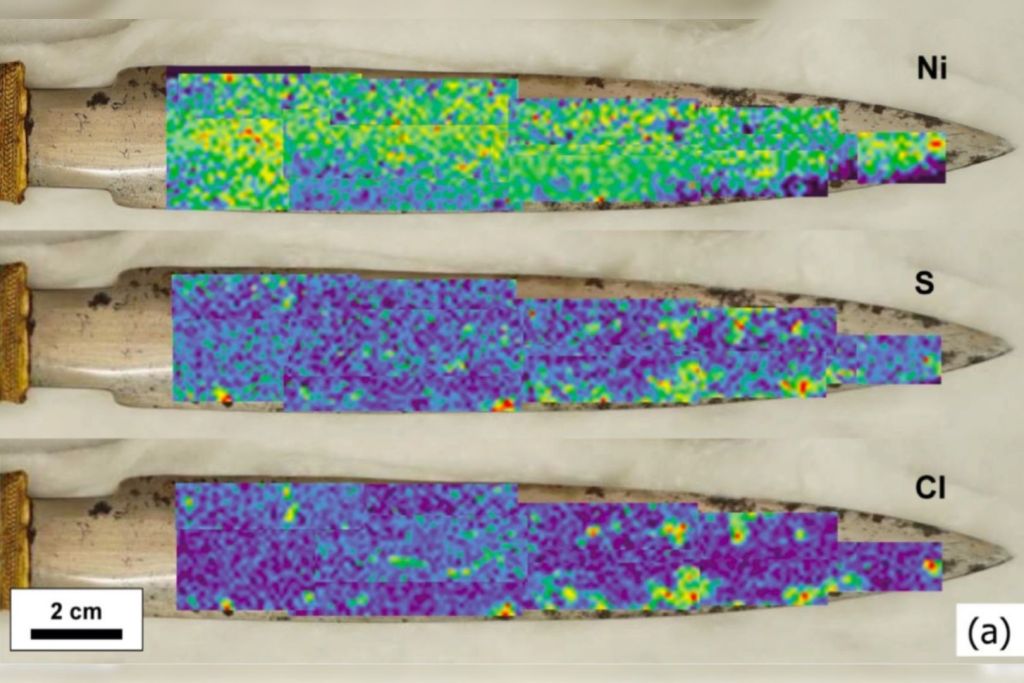 Mapas elementales muestran la distribución de níquel, azufre y cloro en un lateral de la daga de Tutankamón, analizados mediante espectroscopía portátil de fluorescencia de rayos X