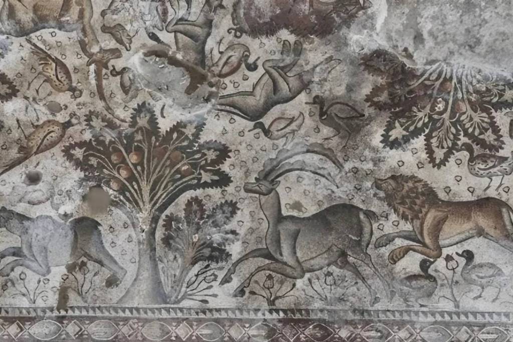 Fragmento del suelo de mosaico romano descubierto en el este de Turquía