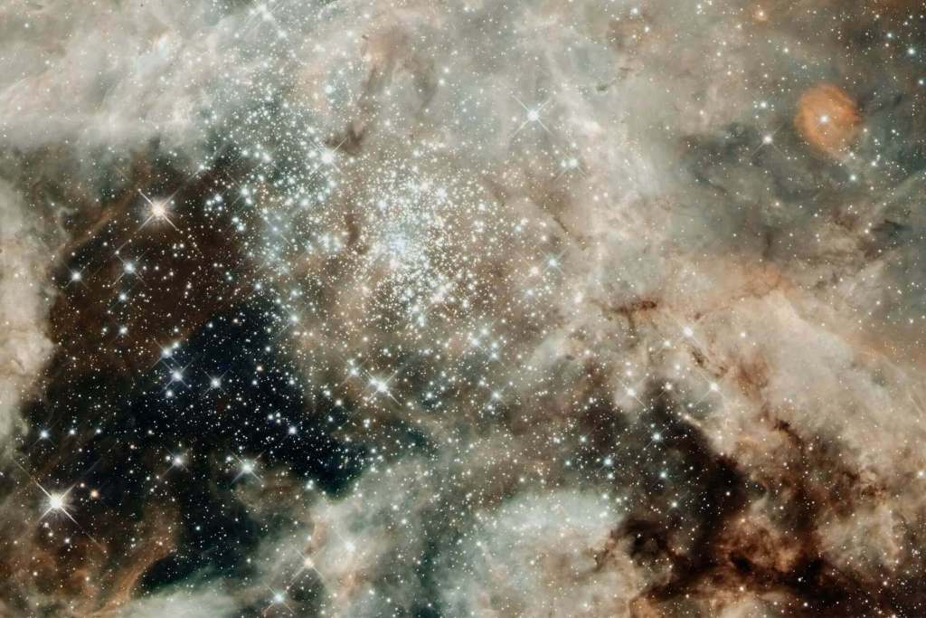 El polvo cósmico actuó como un filtro natural, eligiendo qué compuestos orgánicos llegaron hasta nuestro planeta.