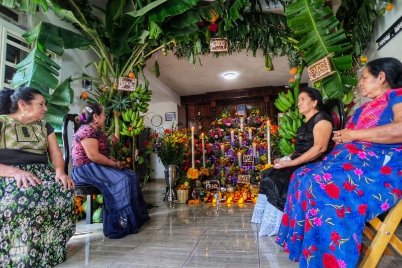 El Altar de Muertos mezcla las tradiciones cristiana y mexica para honrar a quienes se adelantaron en el camino. SUN / ARCHIVO  El Altar de Muertos mezcla las tradiciones cristiana y mexica para honrar a quienes se adelantaron en el camino. SUN / ARCHIVO