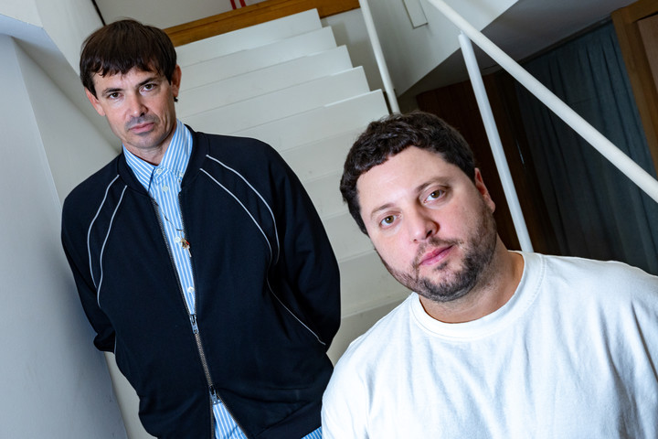 Agustín Alberdi y Juan Manuel Cuervo trabajaron con figuras como Milo J, Nathy Peluso, Sebastián Yatra y Juanes, entre otros. Foto: Cristina Sille 