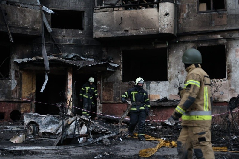 Los ataques nocturnos hirieron también al menos a 46 personas en la región nororiental de Járkov y alcanzaron otras zonas del oeste del país.  TELEGRAM / Zelenskiy / Official