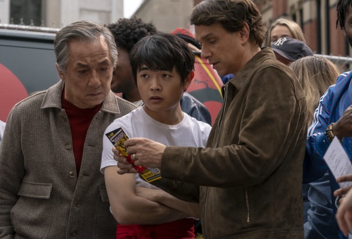 Jackie Chan, Ben Wang y Ralph Macchio. Foto Sony/UIP