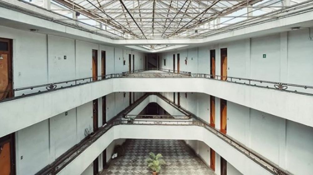 Vestíbulo edificio Ermita
