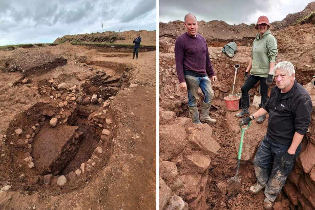 Un grupo de voluntarios trabaja en la excavación, abriendo una zanja en el yacimiento